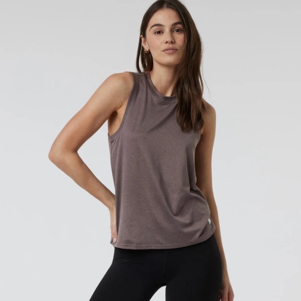 Vuori Energy long Tank Top lot of 3 M - Picture 3 of 5